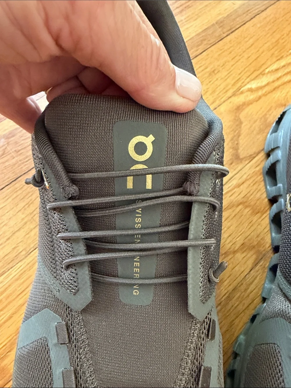 On Running Men's Cloud 6 Sneakers in Grizzly Grizzly(earth-toned brown)